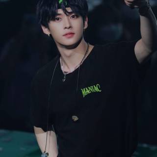 Lee Know SKZ wallpaper