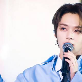 Lee Know PC wallpaper