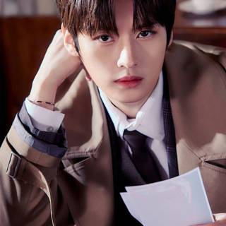 Lee Know SKZ wallpaper