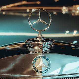 Mercedes symbol wallpaper