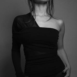 Jenna Ortega iPhone 4k wallpaper