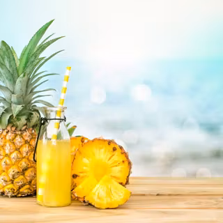 Summer pineapple wallpaper