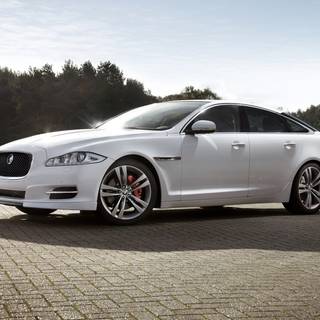 Jaguar XJR wallpaper
