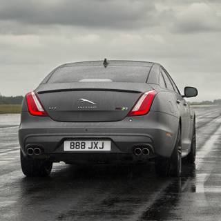 Jaguar XJR wallpaper