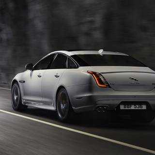 Jaguar XJR wallpaper