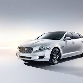 Jaguar XJR wallpaper