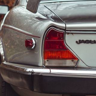 Jaguar XJR wallpaper