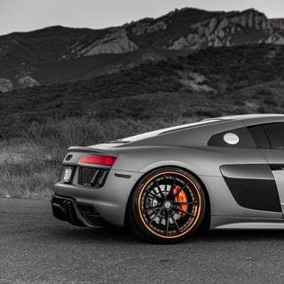 4K car iPhone wallpaper