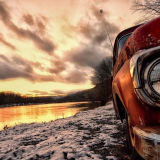 A rusty car wallpaper