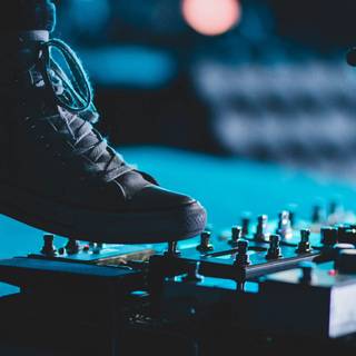 Sneakers PC wallpaper