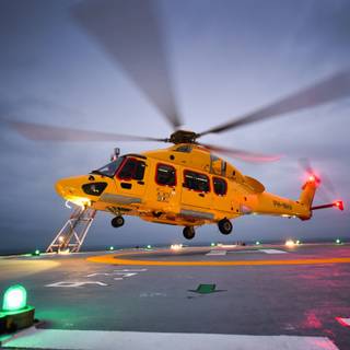 Helicopter 4k wallpaper