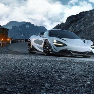 McLaren 720s engine wallpaper