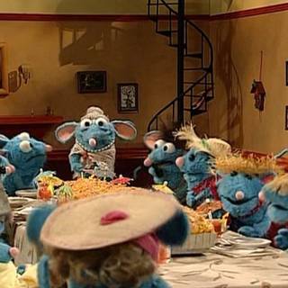 Bear in the Big Blue House Tutter wallpaper