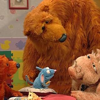 Bear in the Big Blue House Tutter wallpaper