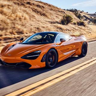 McLaren 720s engine wallpaper