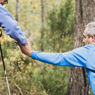 Helping others wallpaper