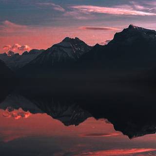 Summer lake iPhone 14 wallpaper