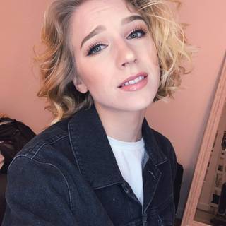 Courtney Miller wallpaper