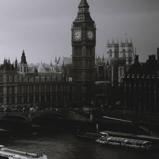London black and white wallpaper