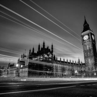 London black and white wallpaper