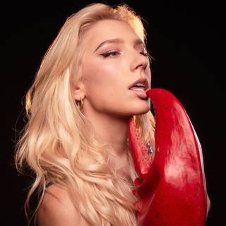 Courtney Miller wallpaper