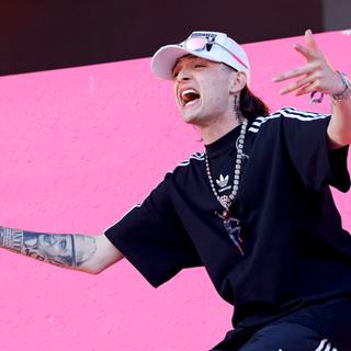 Peso Pluma computer wallpaper