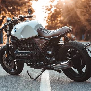 Motorbike 4k wallpaper