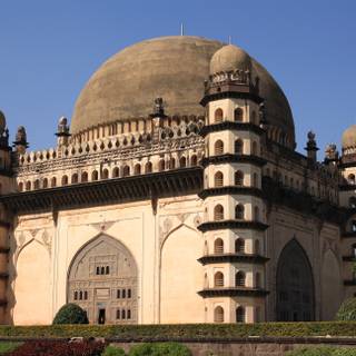 Gol Gumbaz wallpaper
