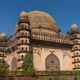 Gol Gumbaz wallpaper