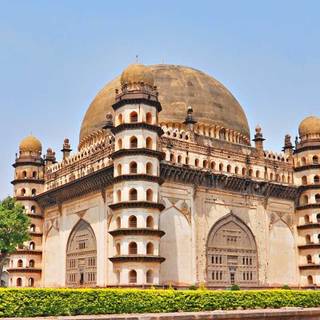 Gol Gumbaz wallpaper