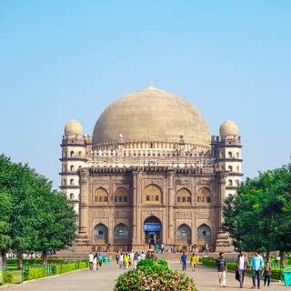 Gol Gumbaz wallpaper