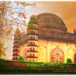 Gol Gumbaz wallpaper