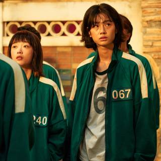 Squid Game 240 desktop wallpaper