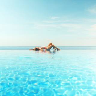 Summertime swimming wallpaper