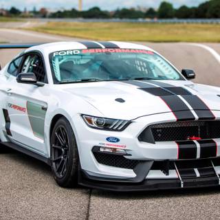 4k Ford Mustang wallpaper