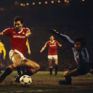 Bryan Robson wallpaper