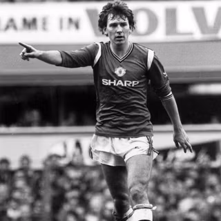 Bryan Robson wallpaper