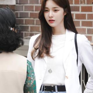 Han Eu-ddeum wallpaper