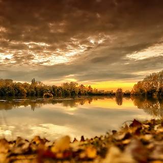 Autumn cloudy wallpaper