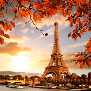 Paris autumn 4k wallpaper