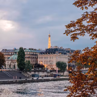 Paris autumn 4k wallpaper