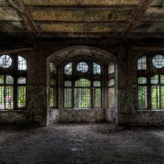 Old mansion wallpaper