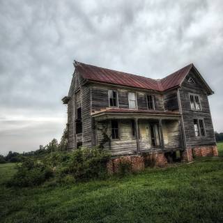 Old mansion wallpaper