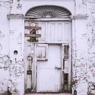 Old mansion wallpaper