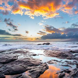Beach and sky wallpaper