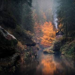 Autumn valley wallpaper