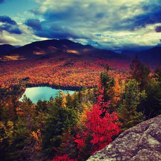 Autumn valley wallpaper