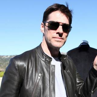 Thomas Gibson wallpaper