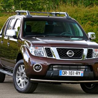 Nissan Navara 2015 wallpaper