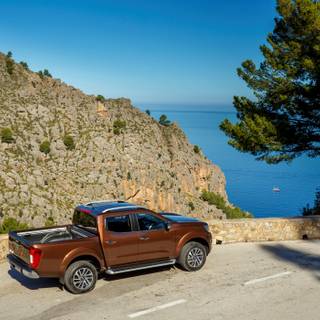 Nissan Navara 2015 wallpaper